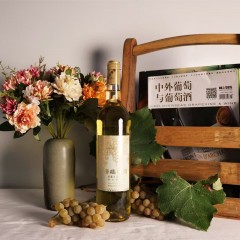唐庭霞露朝露水晶甜白葡萄酒