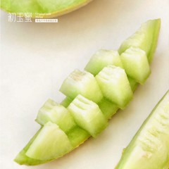 新疆吐鲁番初玉蜜瓜 黄金网纹翡翠肉 当季现摘 一藤一瓜 脆甜哈密瓜