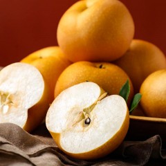 新疆 冰糖秋月梨树上自然熟梨子皮薄肉细 当季鲜果5斤装