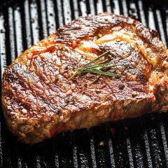 三疆牧羊新疆生鲜牛肉2kg上脑牛排5~7片家庭装
